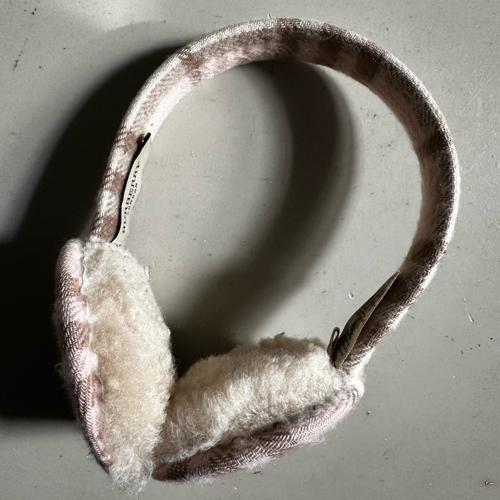 Burberry Plush Shearling Lined Earmuffs in Pale Pink - Picture 5 of 10